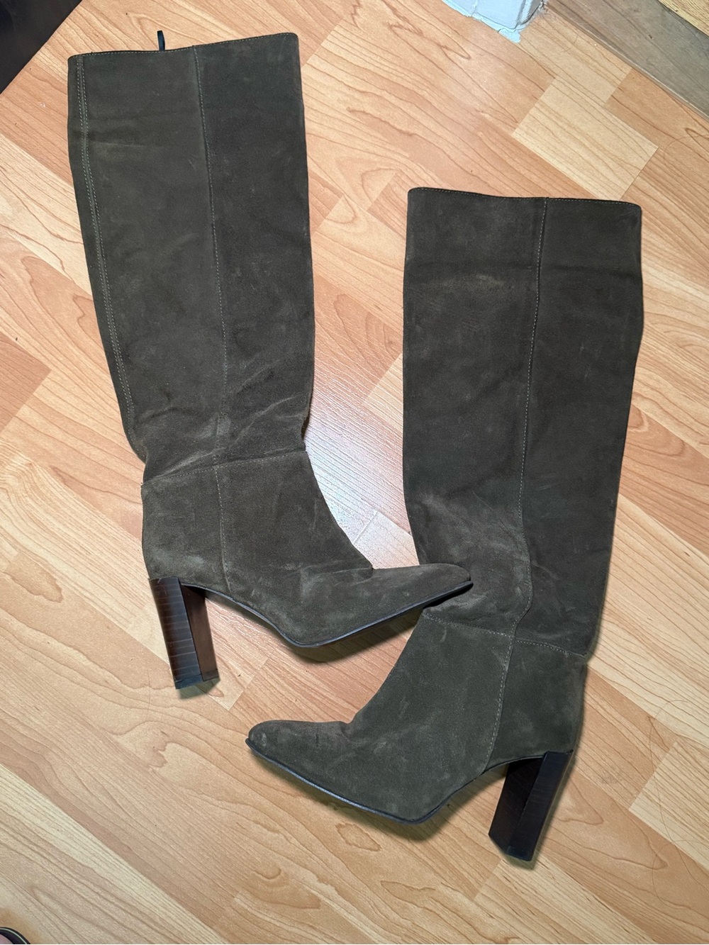 Zara Knee-High Suede Block Heel Boots